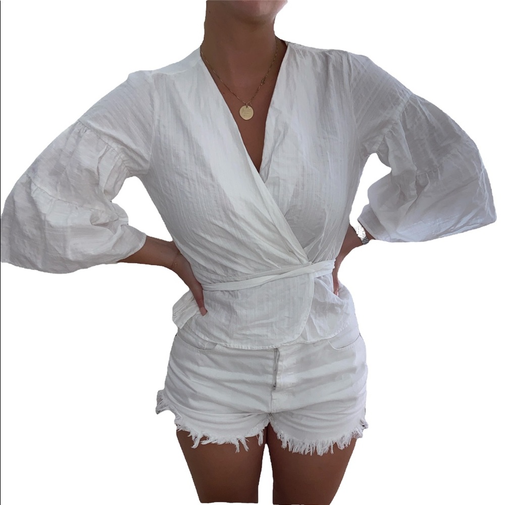 White wide arm wrap shirt